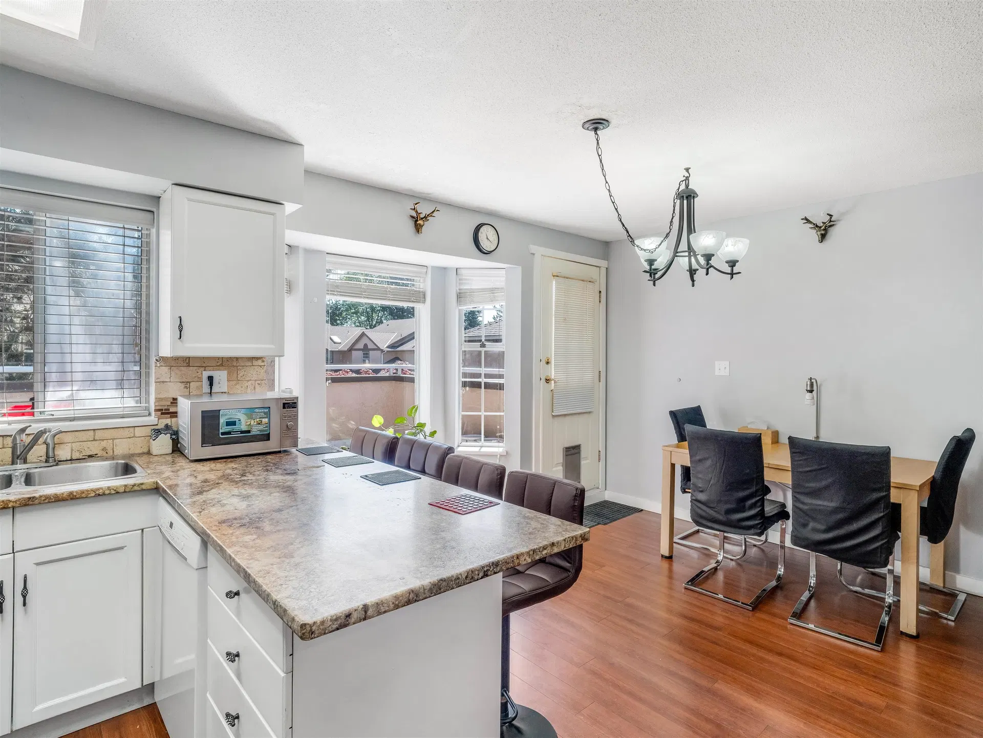 Photo 4 of 31 at #221 – 14861 98 Avenue
