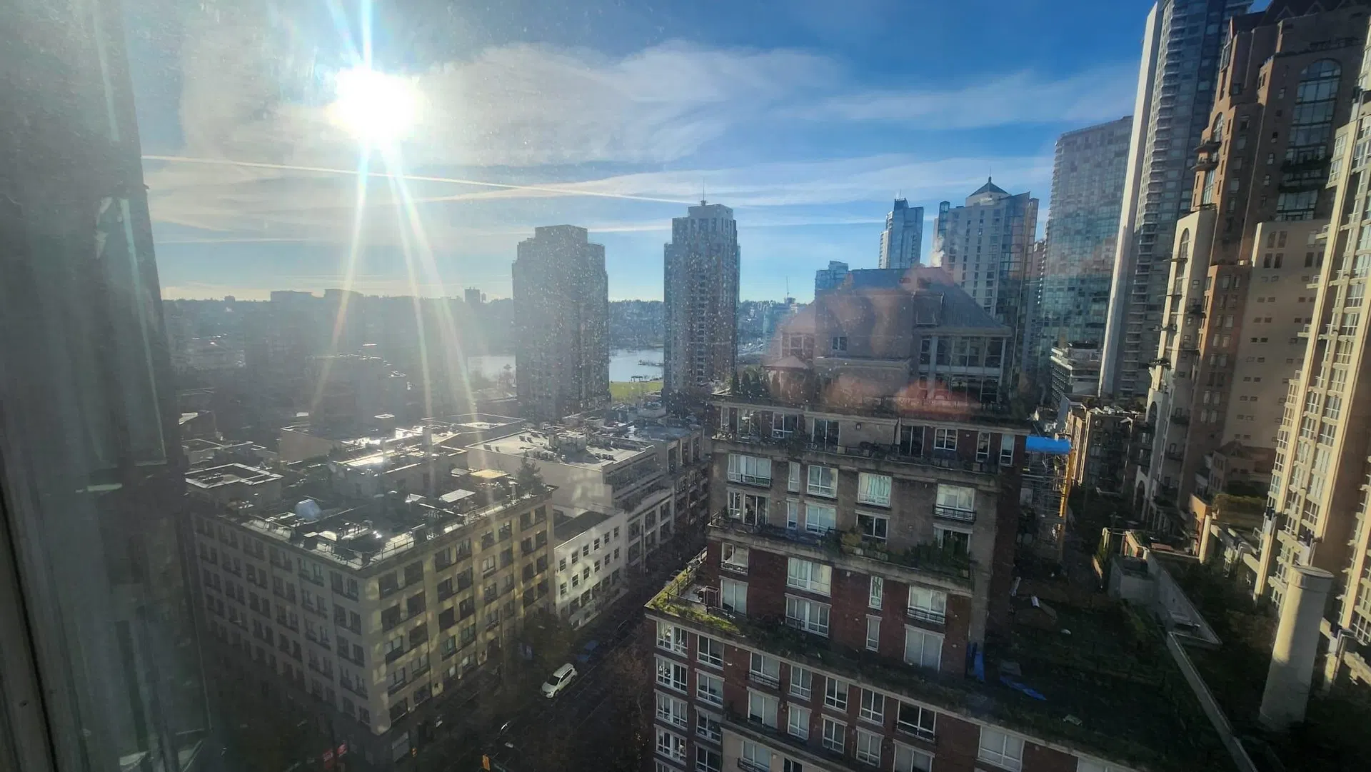 Photo 1 of 15 at #1503 – 1155 Homer Street