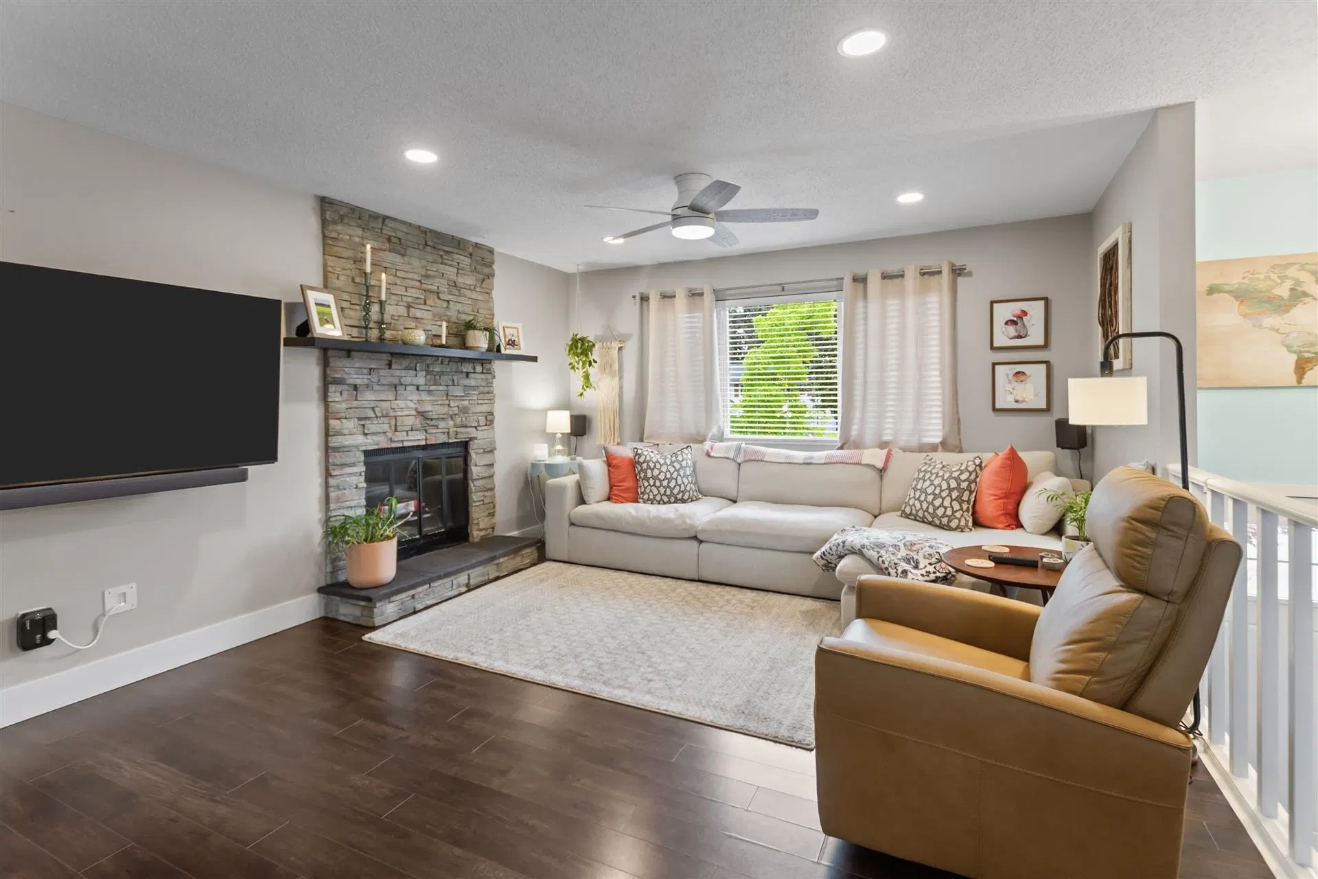 Photo 5 of 26 at 26861 33 Avenue