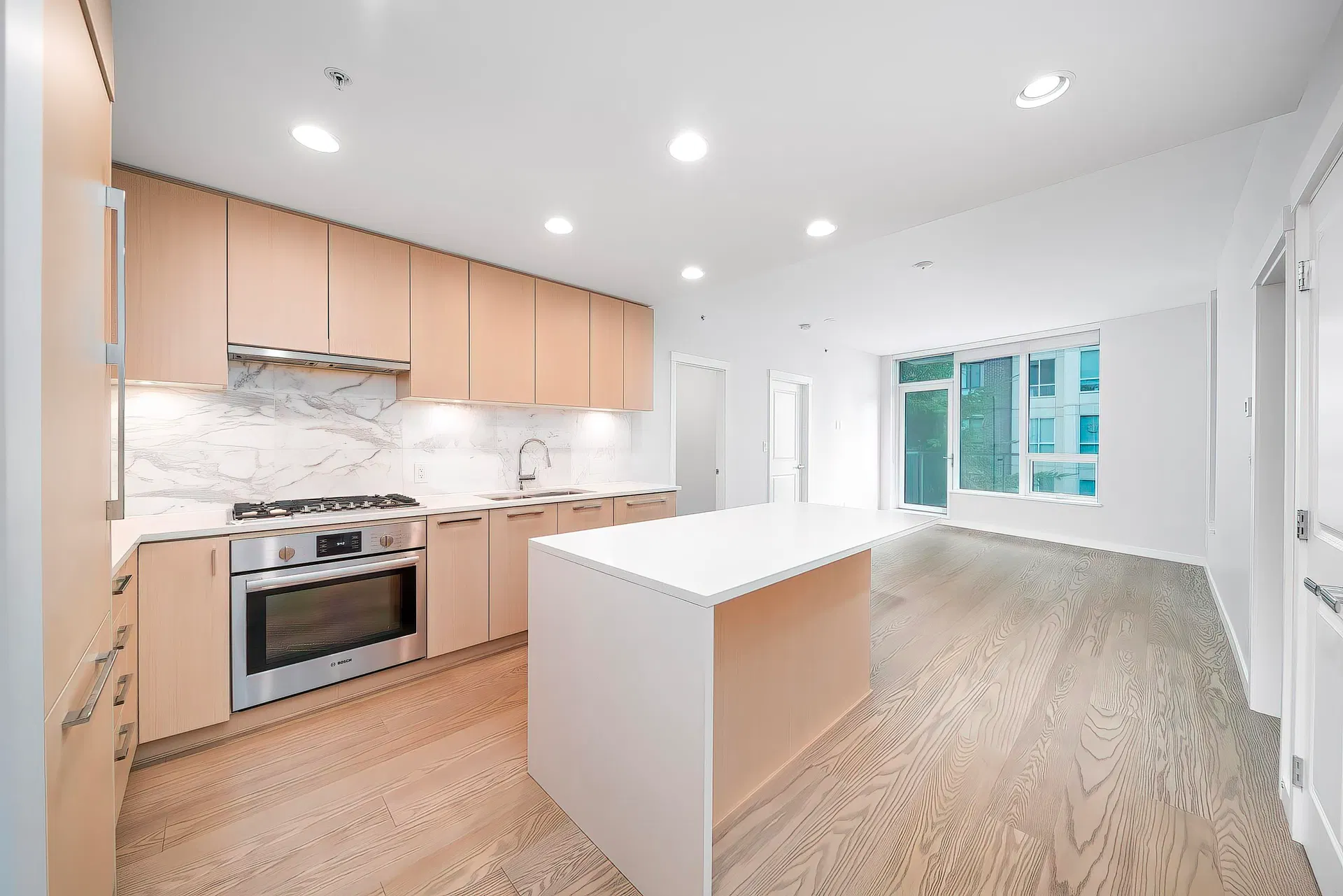 #423 – 3563 Ross Drive