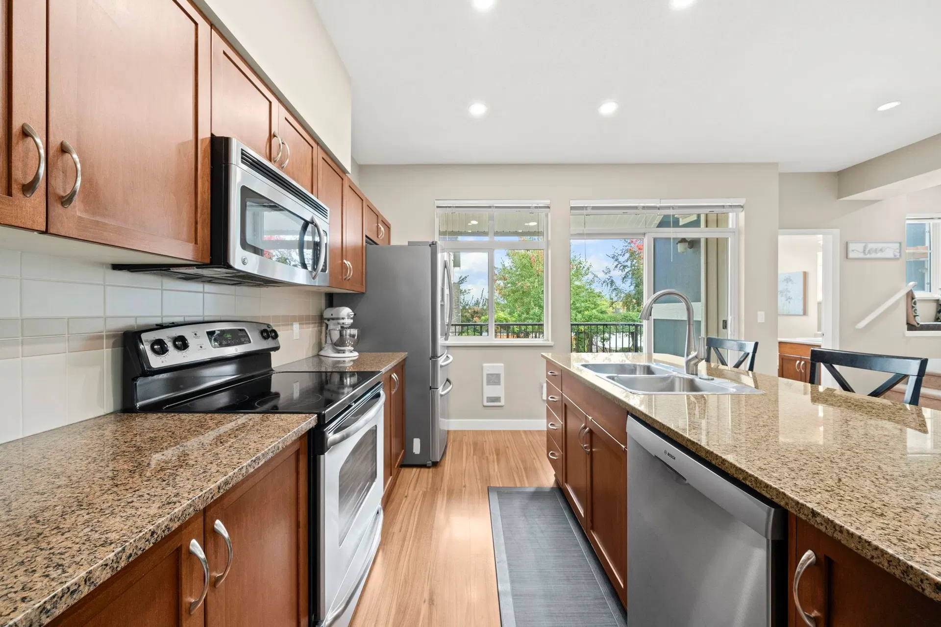 Photo 3 of 28 at #20 – 6036 164 Street