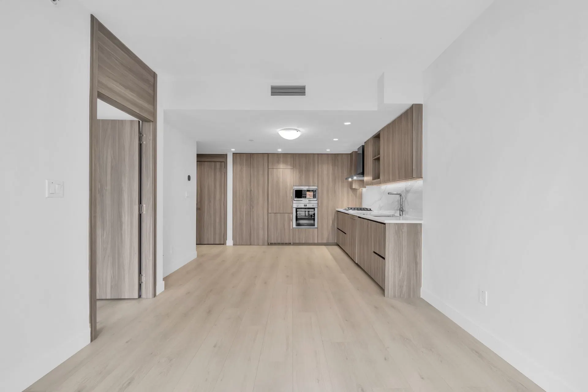 Photo 3 of 32 at #801 – 9887 Whalley Boulevard