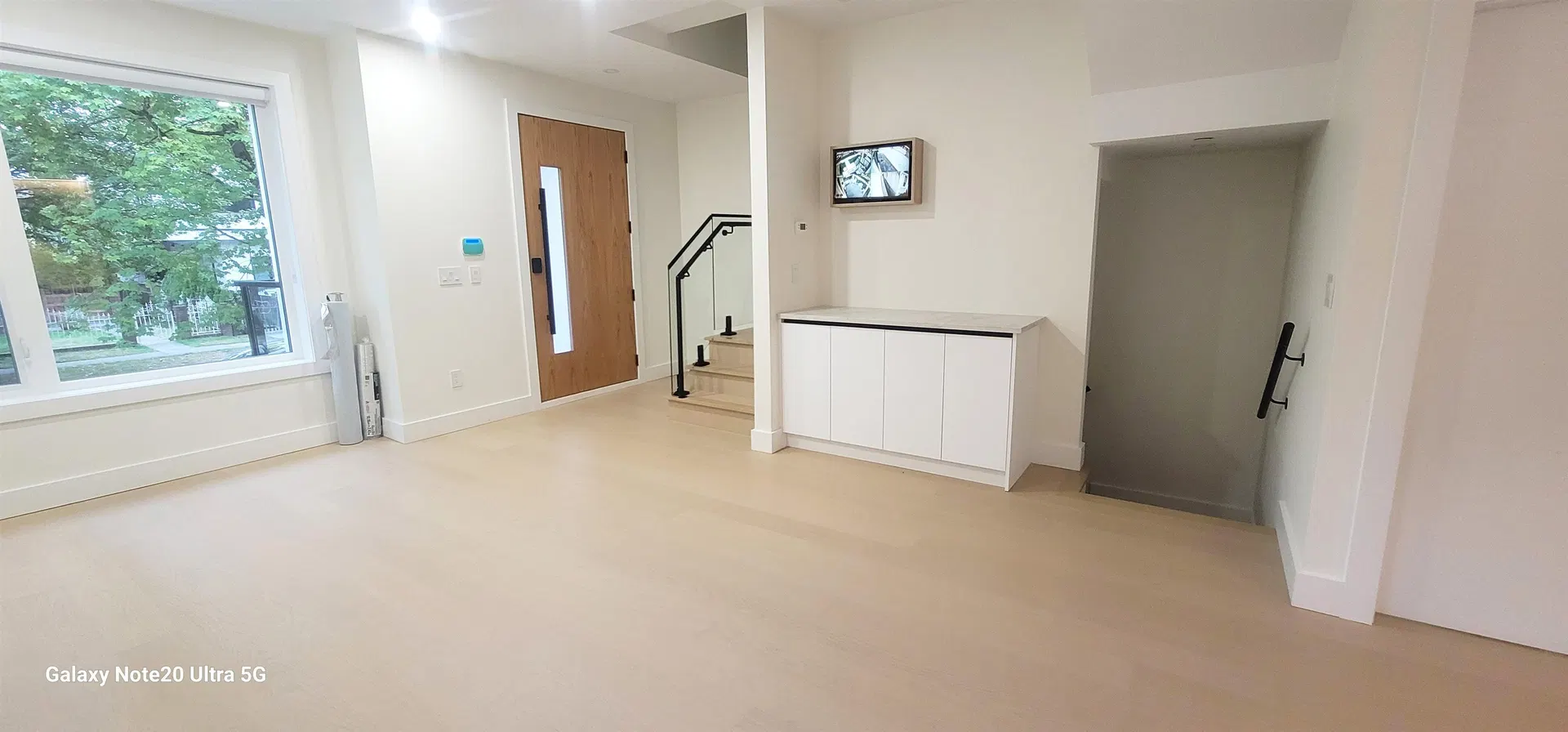 Photo 5 of 20 at #1 – 2741 Grant Street