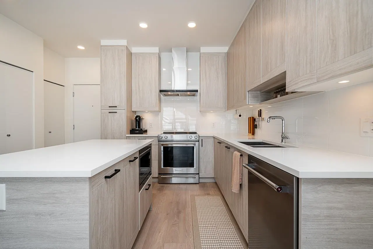 Photo 4 of 33 at #303 – 7579 16th Street