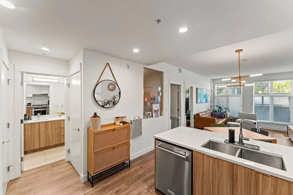Photo 4 of 28 at #101 – 750 Dogwood Street