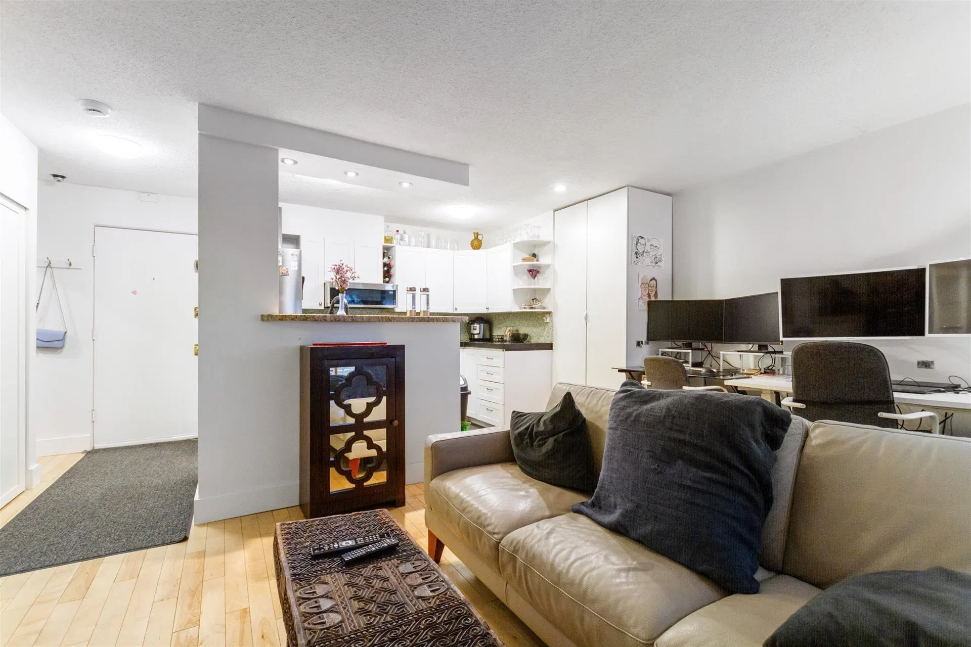 Photo 5 of 19 at #213 – 711 E 6th Avenue