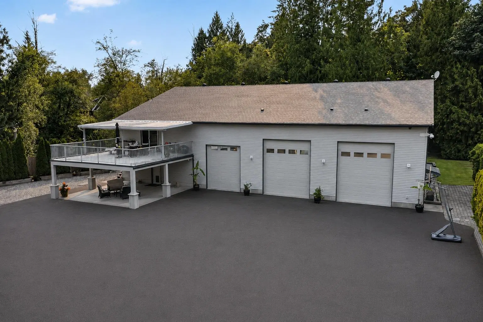 Photo 2 of 40 at 21790 100 Avenue