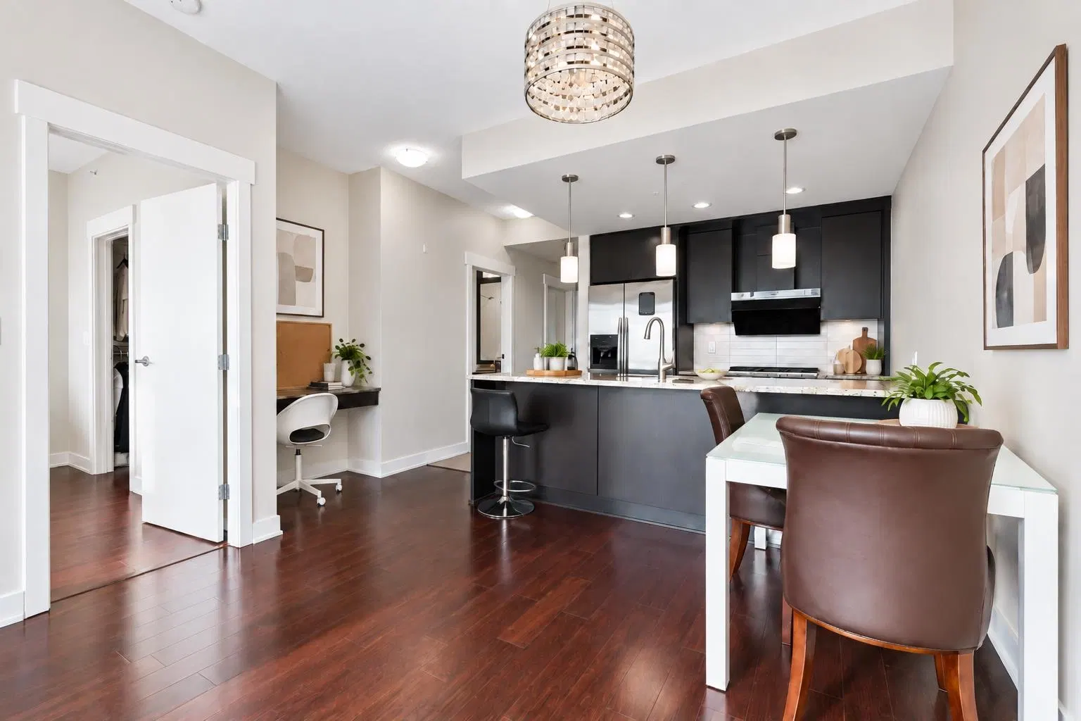 Photo 5 of 15 at #3009 – 7088 18th Avenue