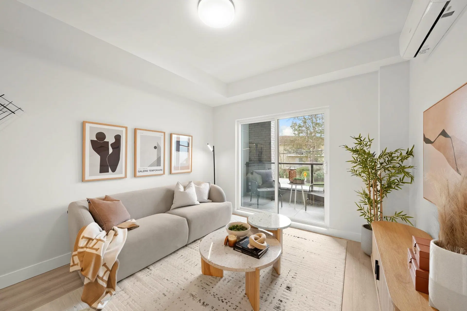 Photo 3 of 40 at #208 – 15353 17 Avenue