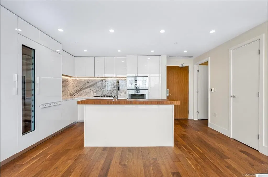 Photo 3 of 29 at #505/506 – 375 W 59th Avenue