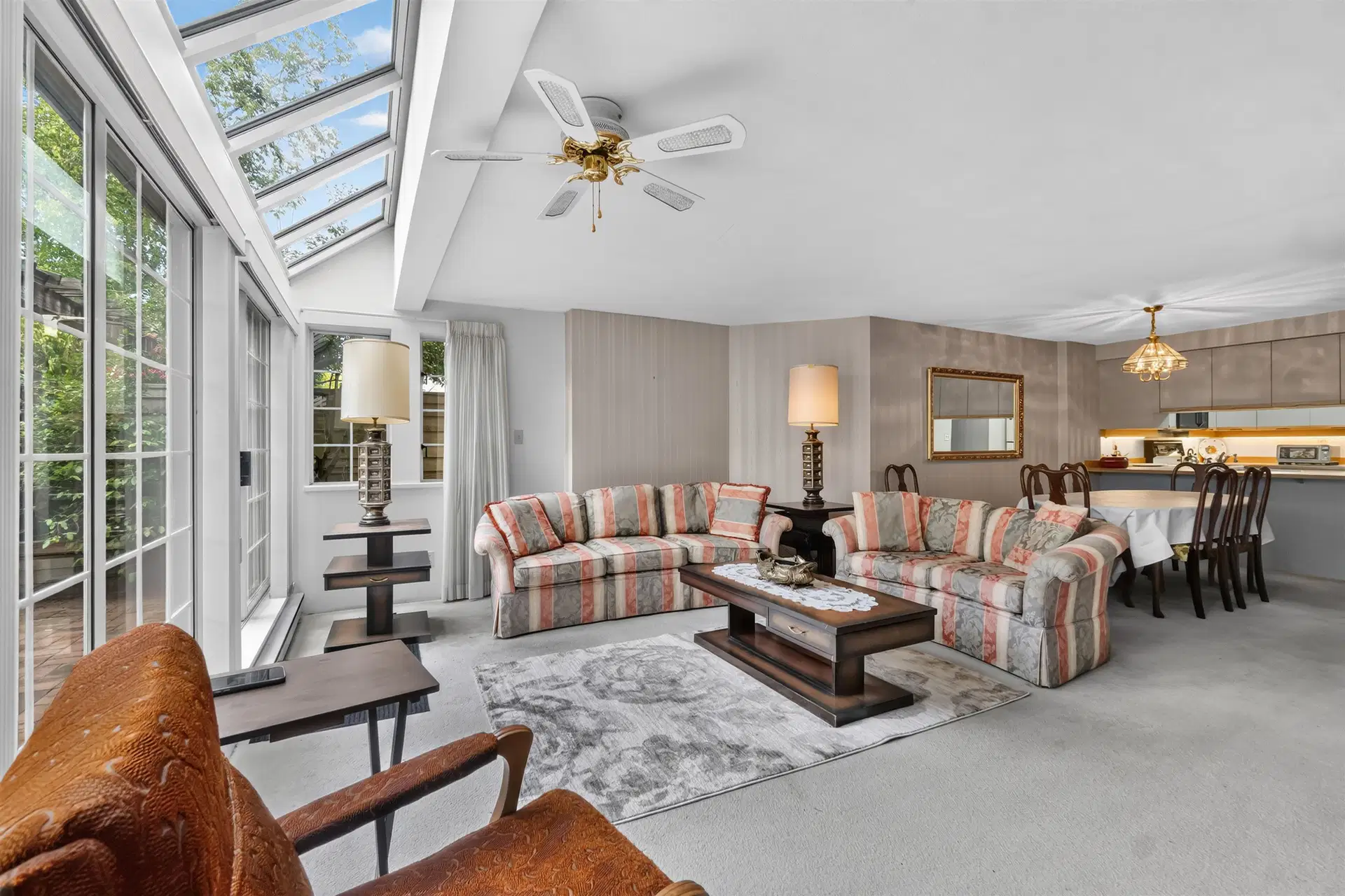 #102 – 3441 Curle Avenue