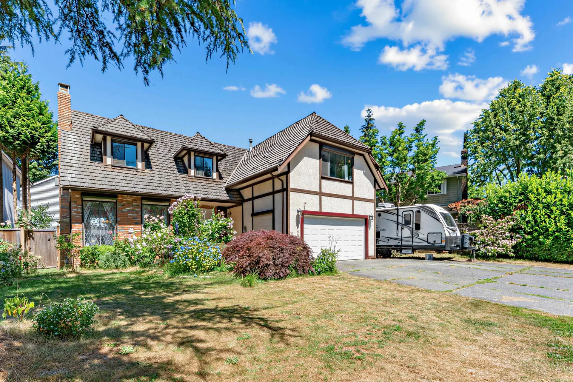 Photo 1 of 37 at 11795 Chateau Wynd