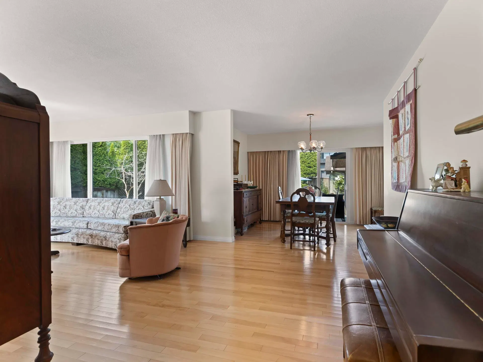 Photo 5 of 40 at 4041 W 39th Avenue