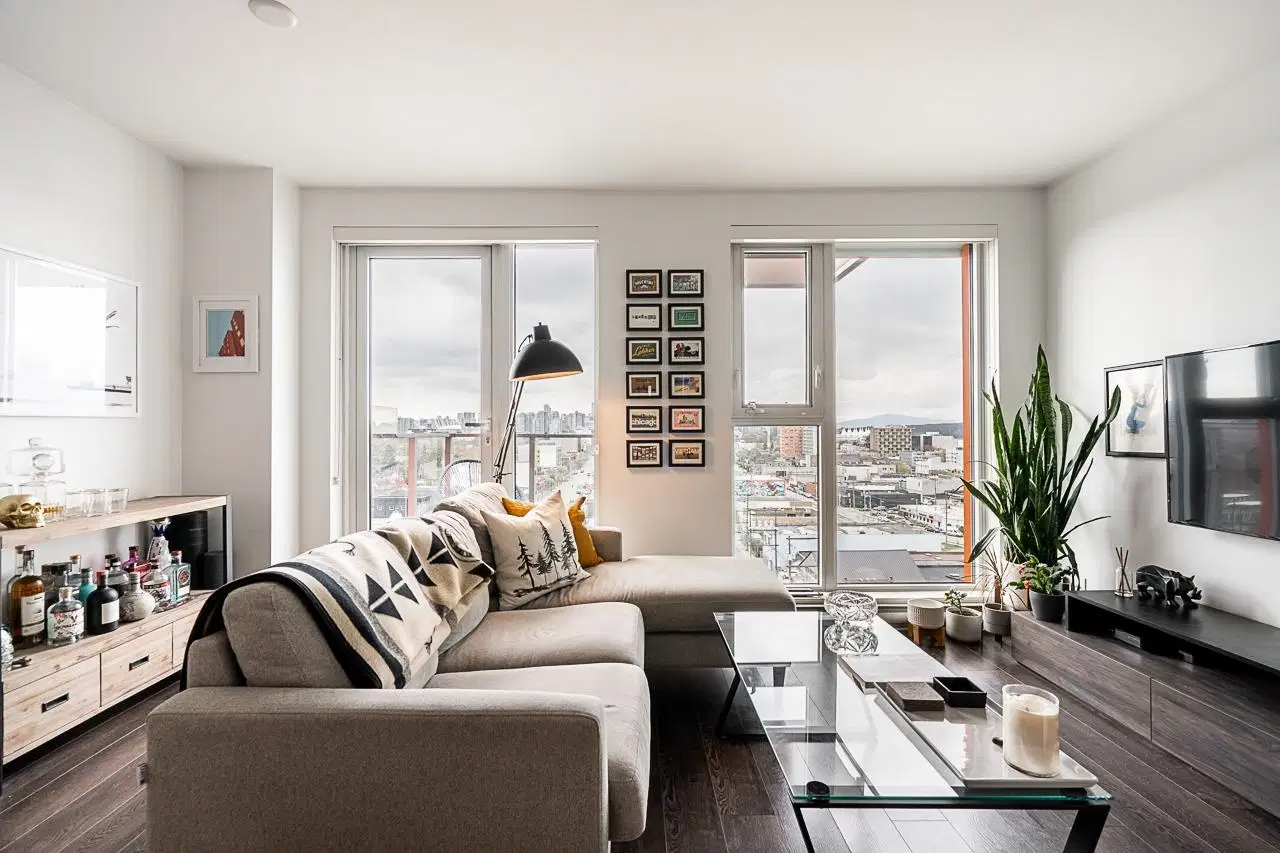 #1110 – 933 Hastings Street