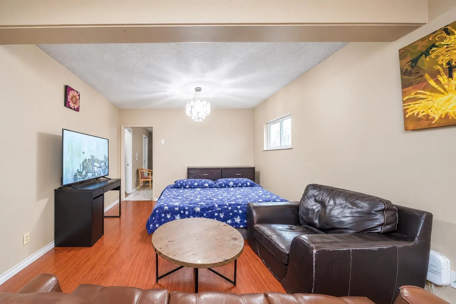 Photo 5 of 26 at 4940 Killarney Street