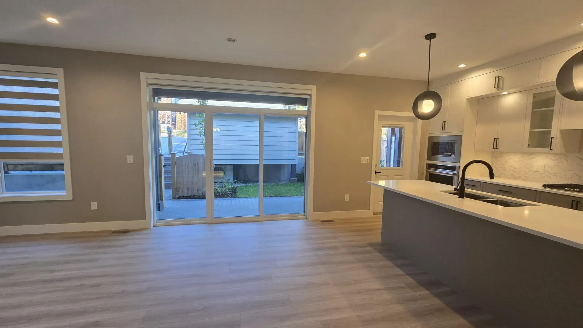 Photo 3 of 21 at #104 – 1211 Thomas Avenue