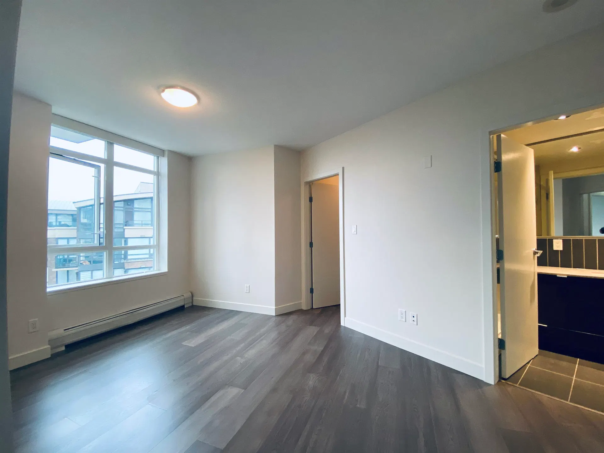 Photo 4 of 23 at #1006 – 175 2nd Street