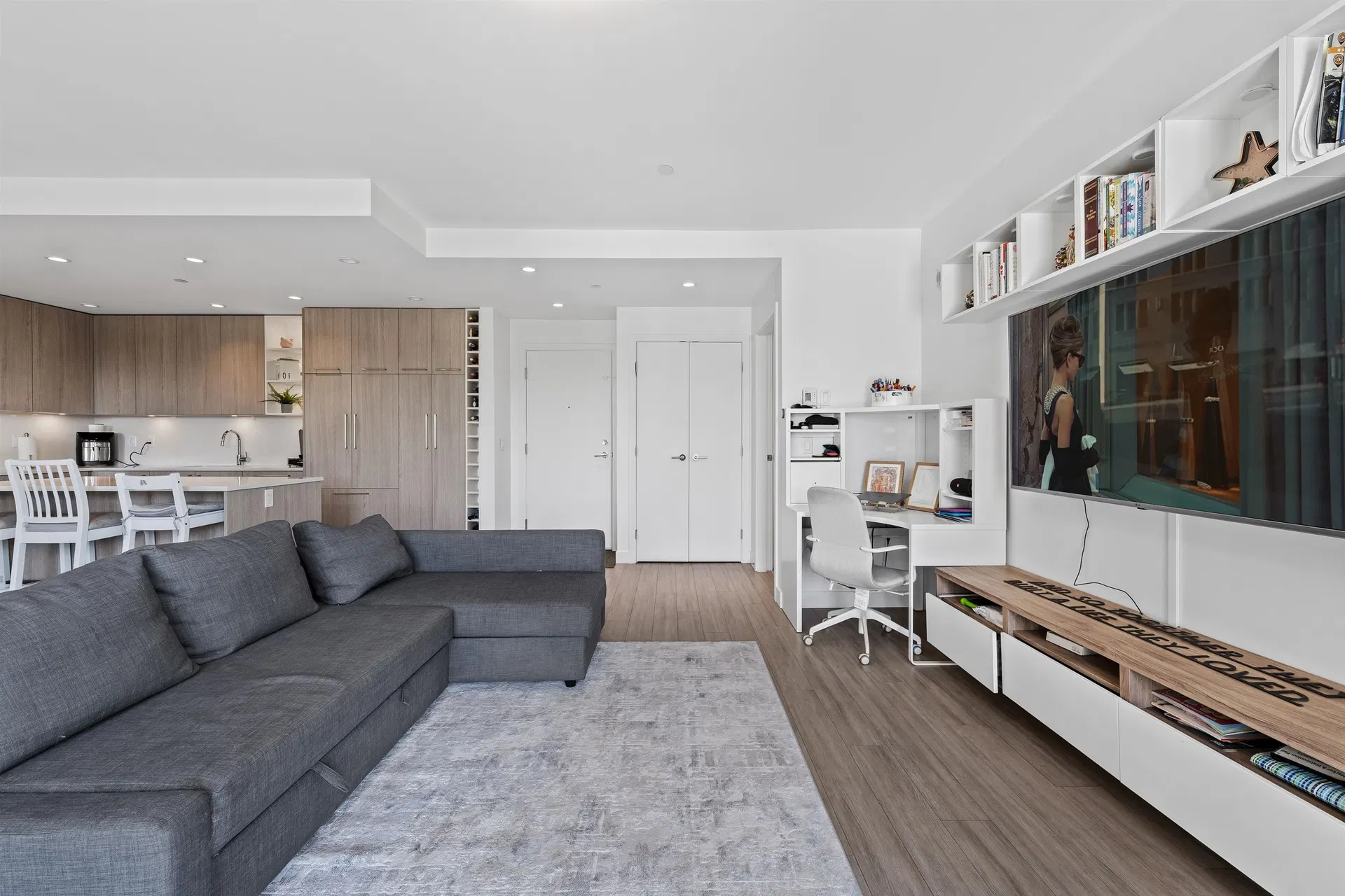 Photo 2 of 39 at #306 – 707 E 3rd Street