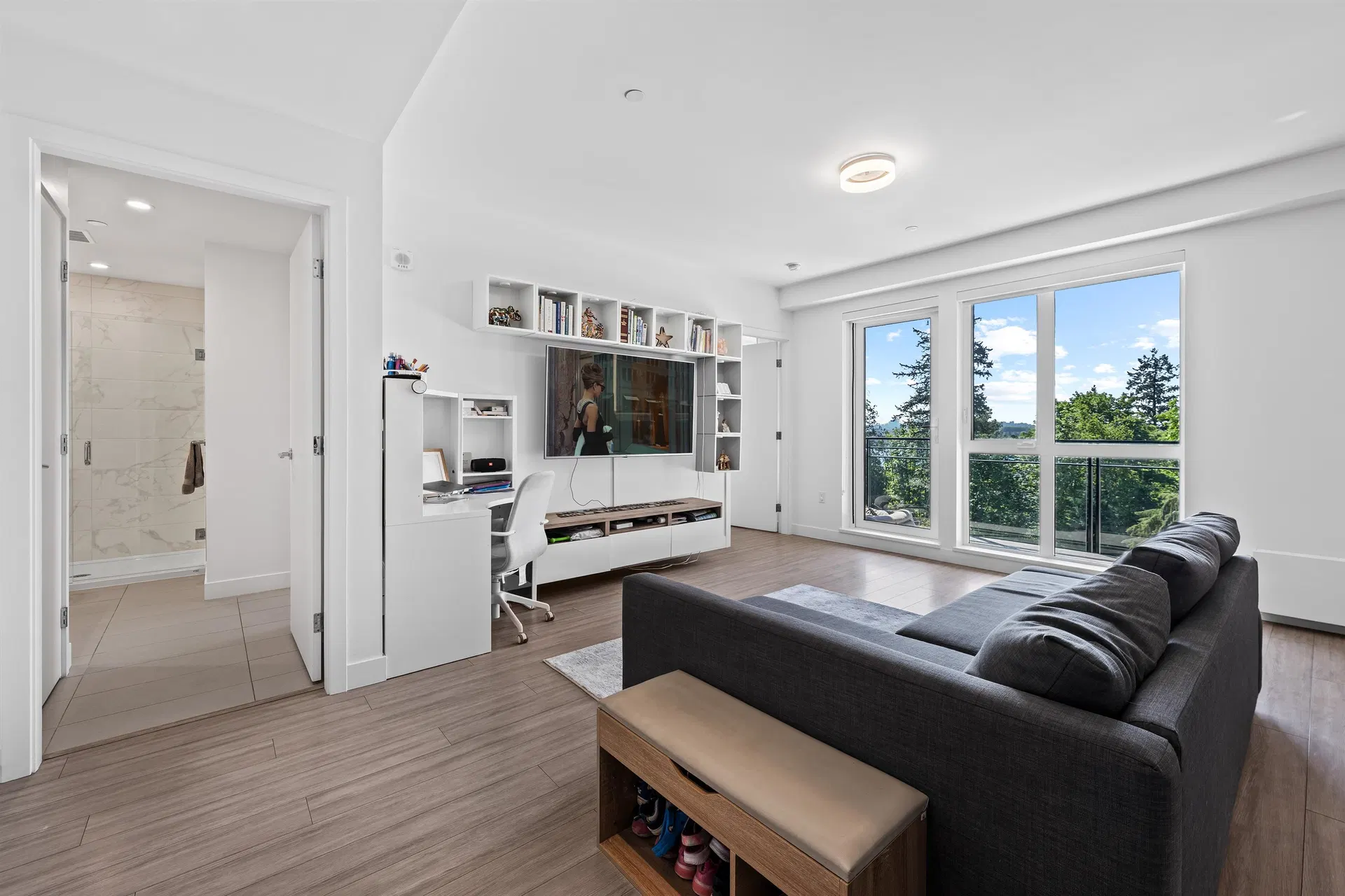 Photo 3 of 39 at #306 – 707 E 3rd Street