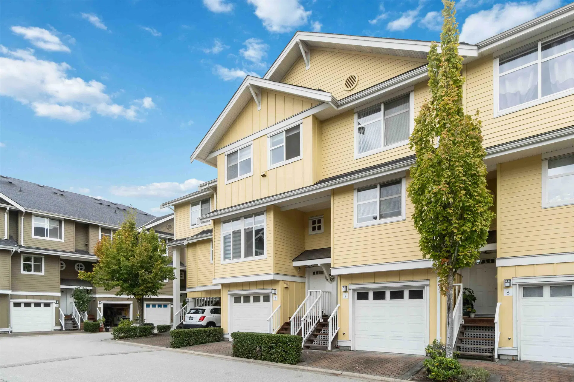 Photo 1 of 29 at #8 – 935 Ewen Avenue