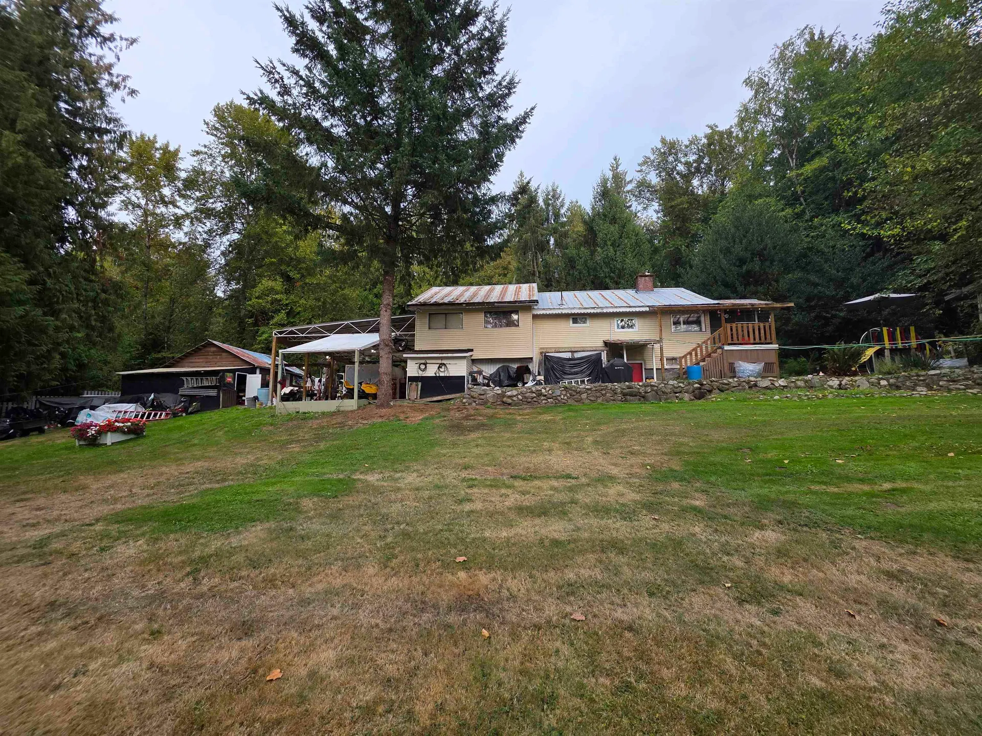 Photo 4 of 5 at #10869 – 10911 248 Street