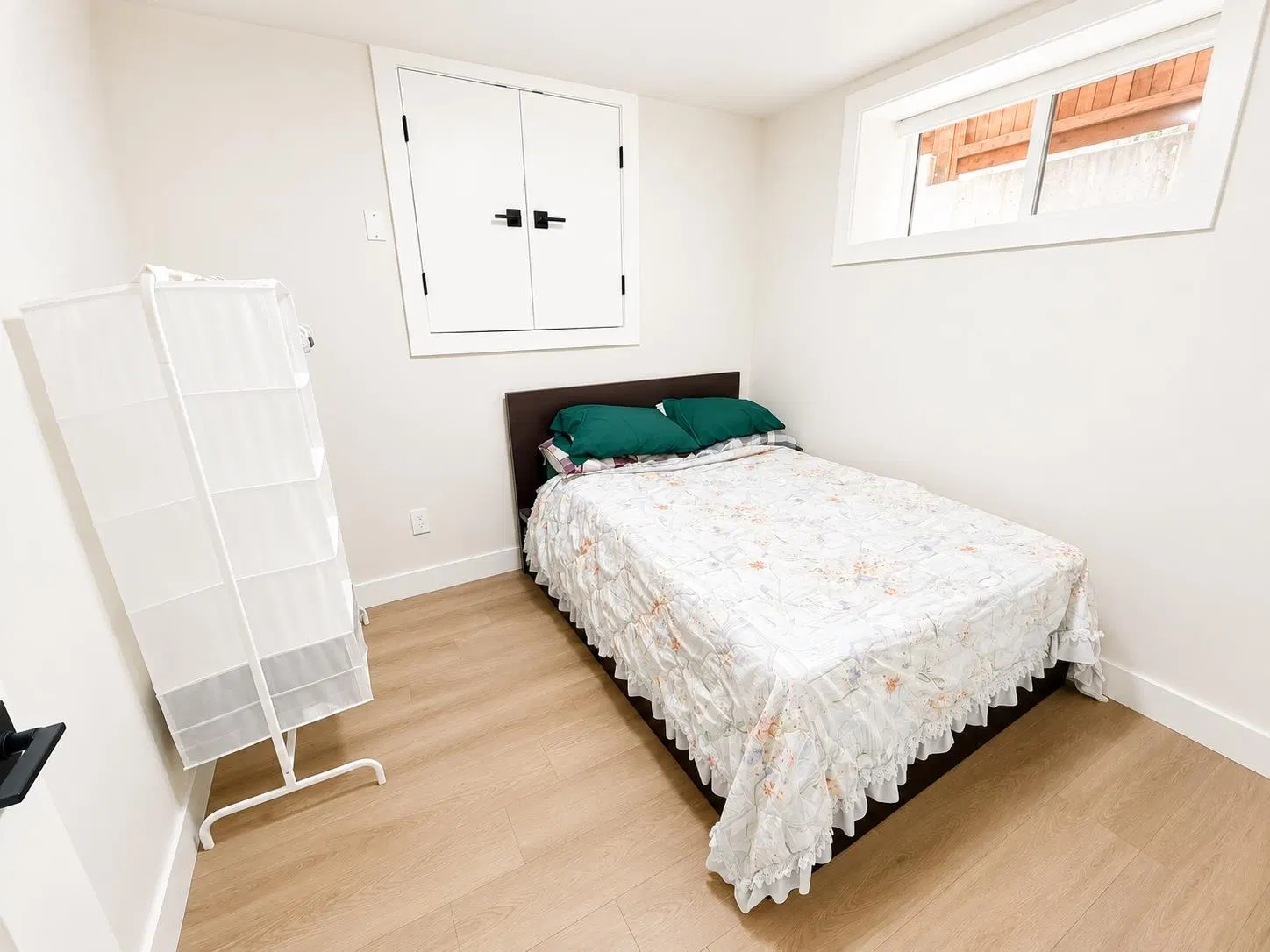 Photo 5 of 11 at B – 1766 E 64th Avenue