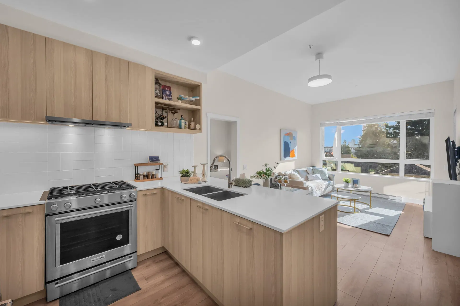 Photo 2 of 27 at #402 – 721 Anskar Court