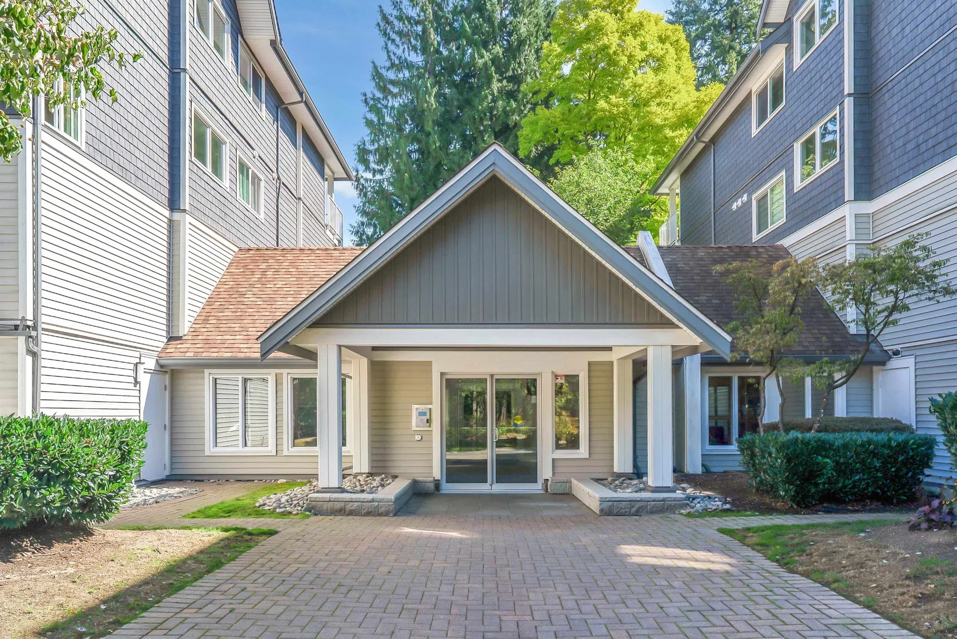 #206 – 9668 148 Street
