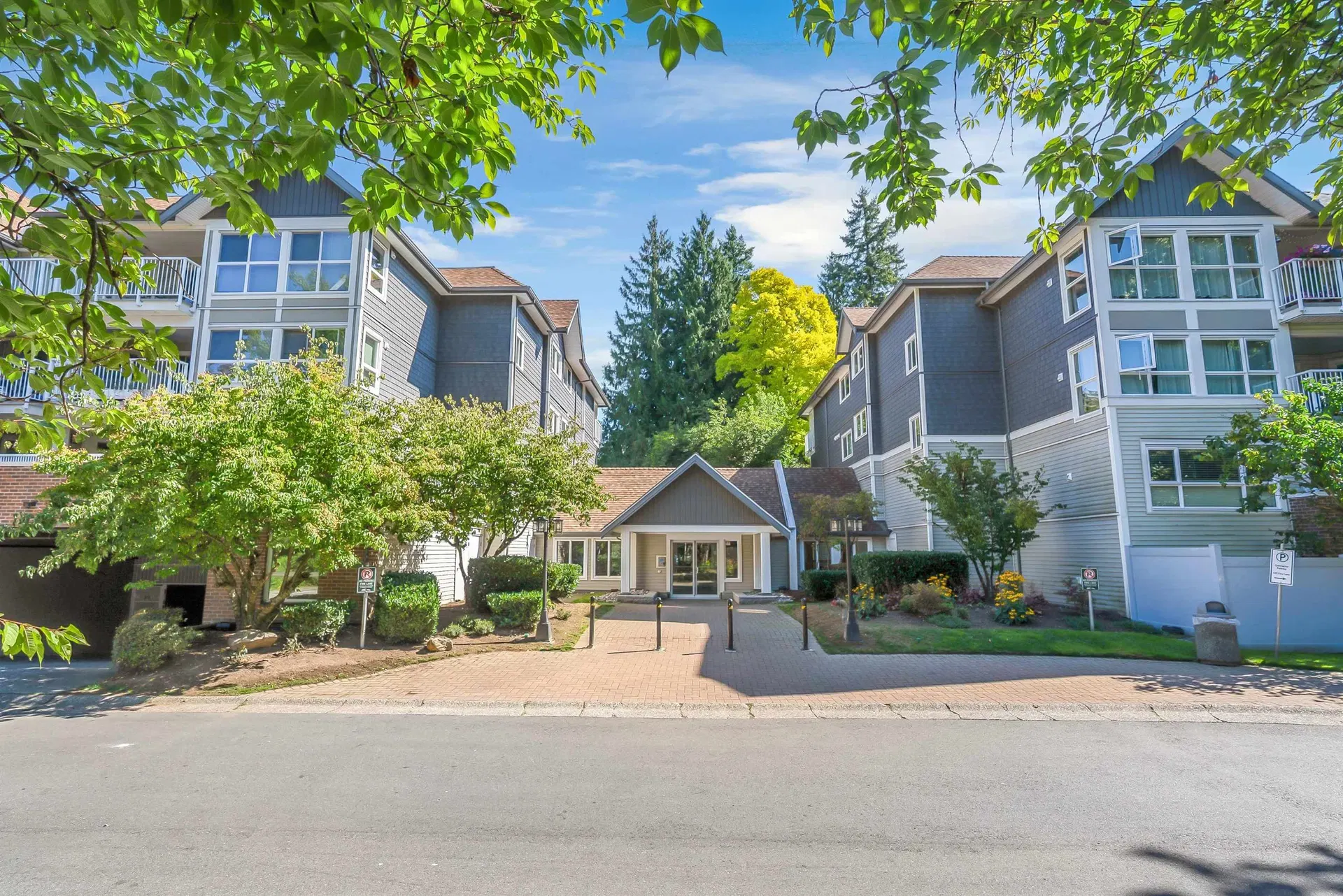 Photo 2 of 35 at #206 – 9668 148 Street