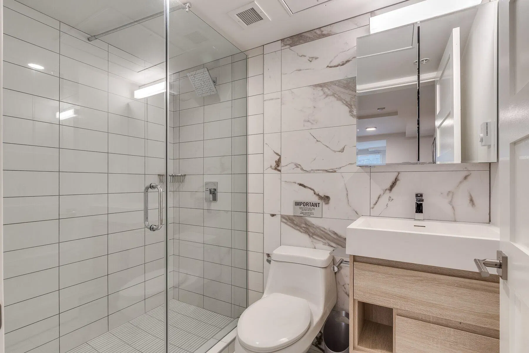 Photo 4 of 18 at 1433 Haro Street