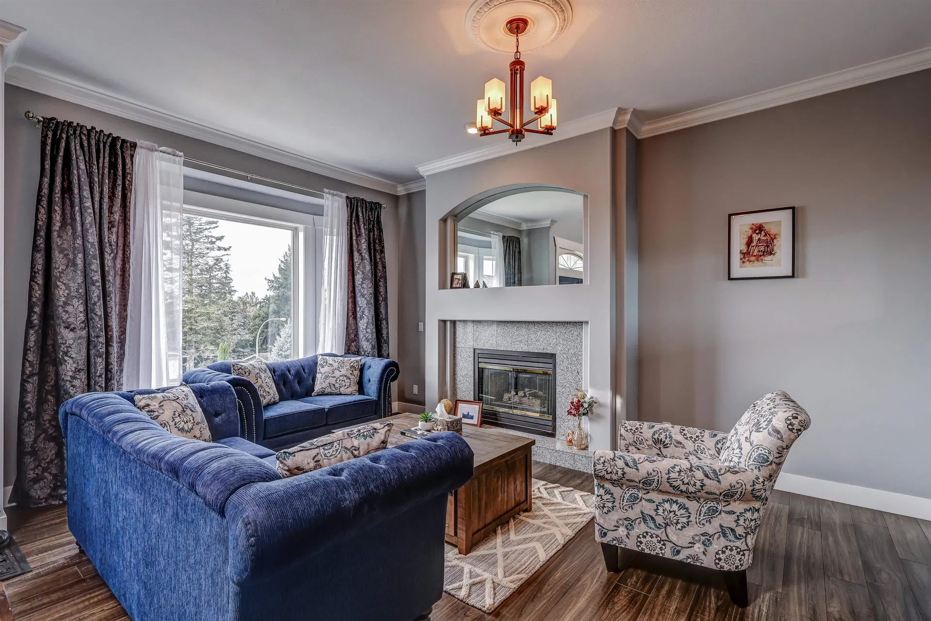 Photo 3 of 23 at 8222 Nechako Drive