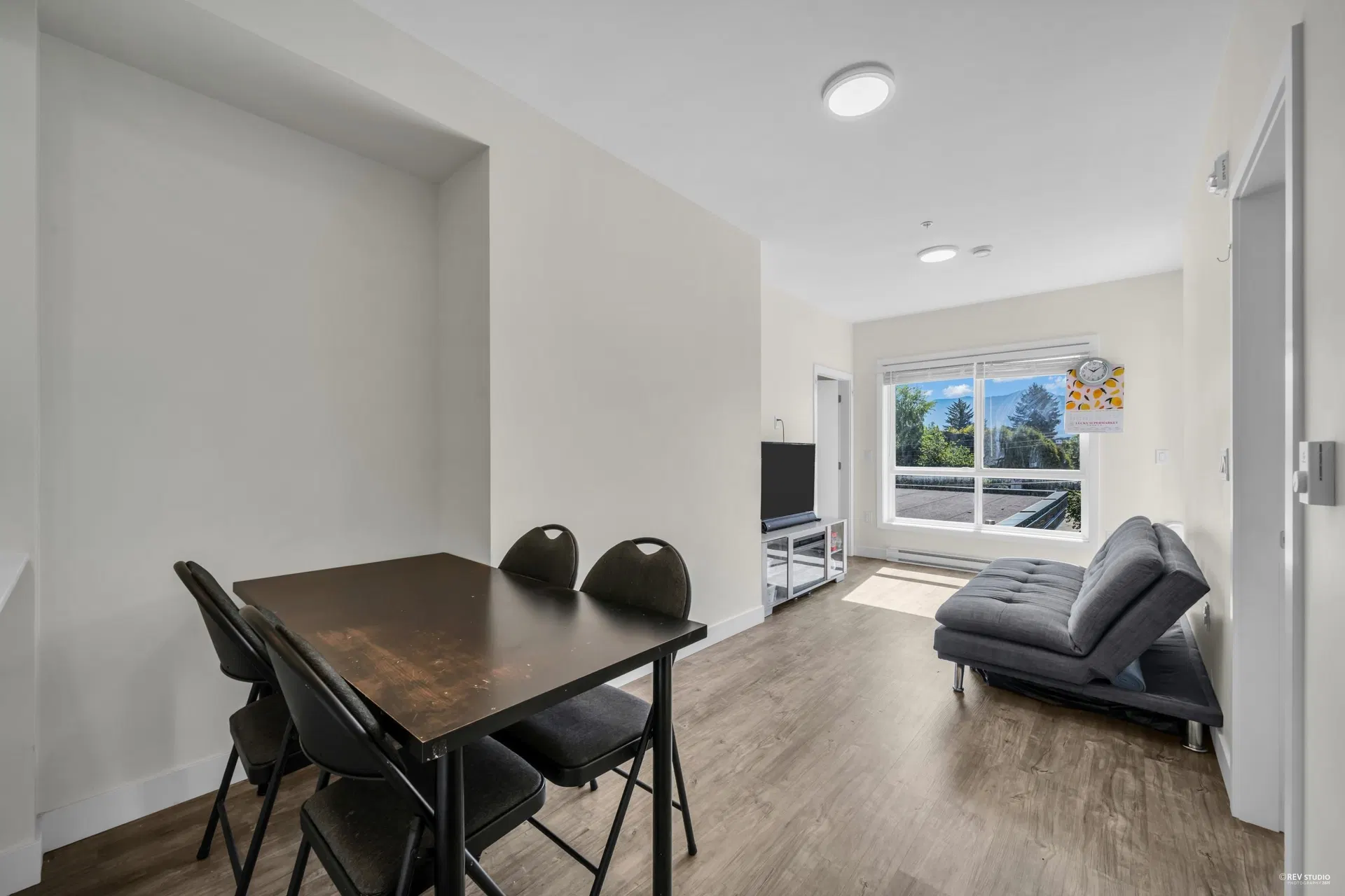 Photo 3 of 19 at #201 – 9450 Robson Street