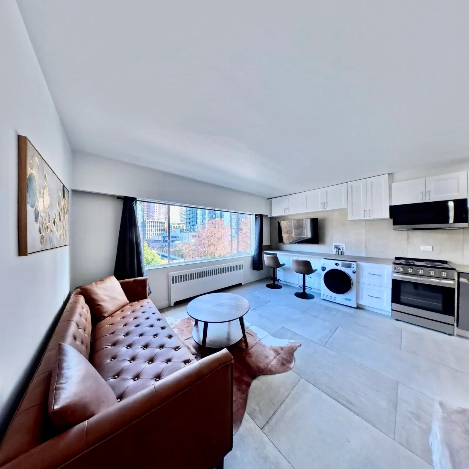 Photo 2 of 16 at #201 – 1540 Haro Street
