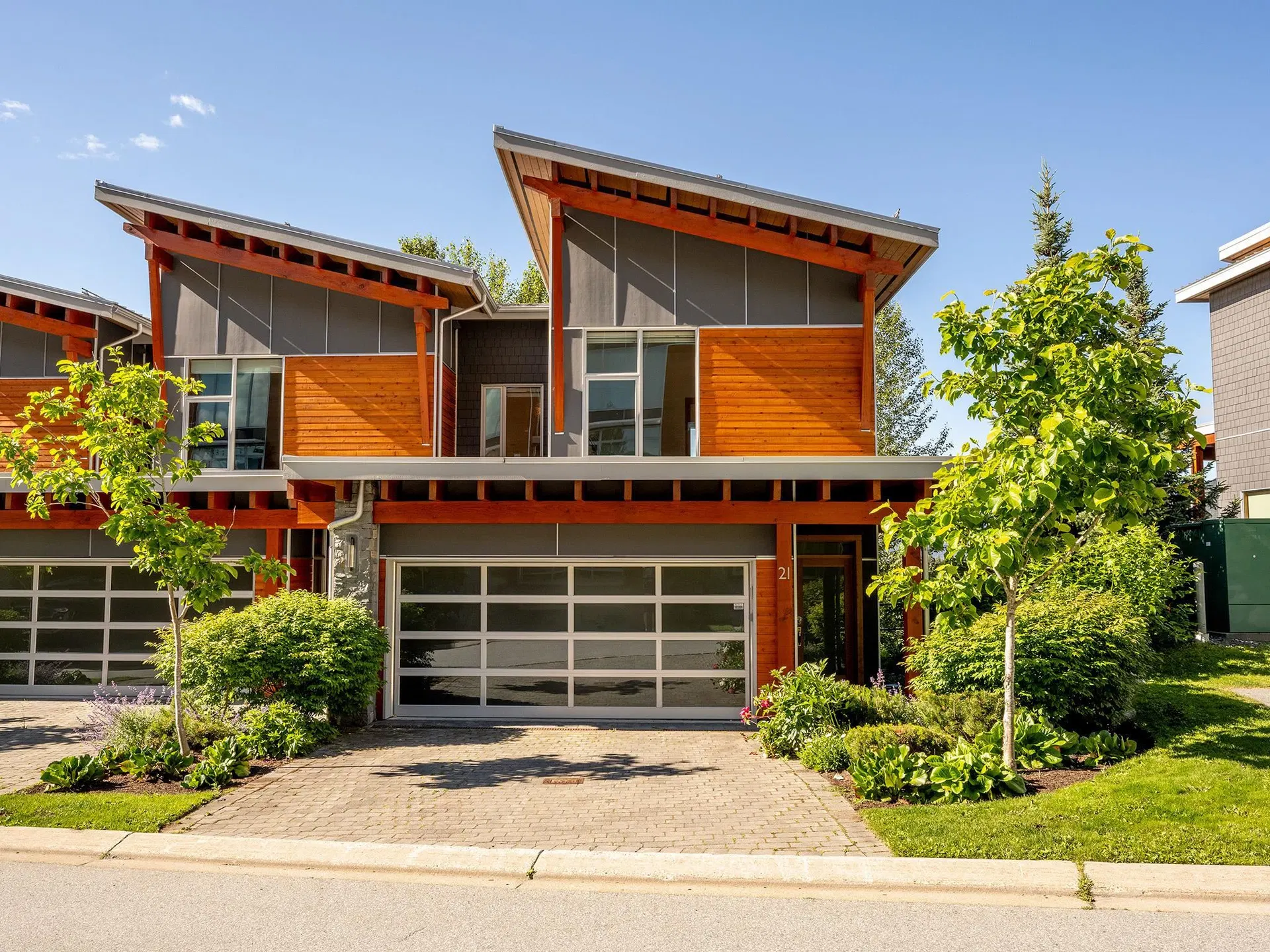 Photo 1 of 27 at #21 – 8400 Ashleigh Mcivor Drive