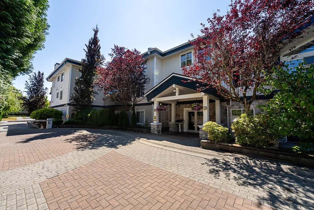 Photo 1 of 33 at #204 – 15298 20 Avenue