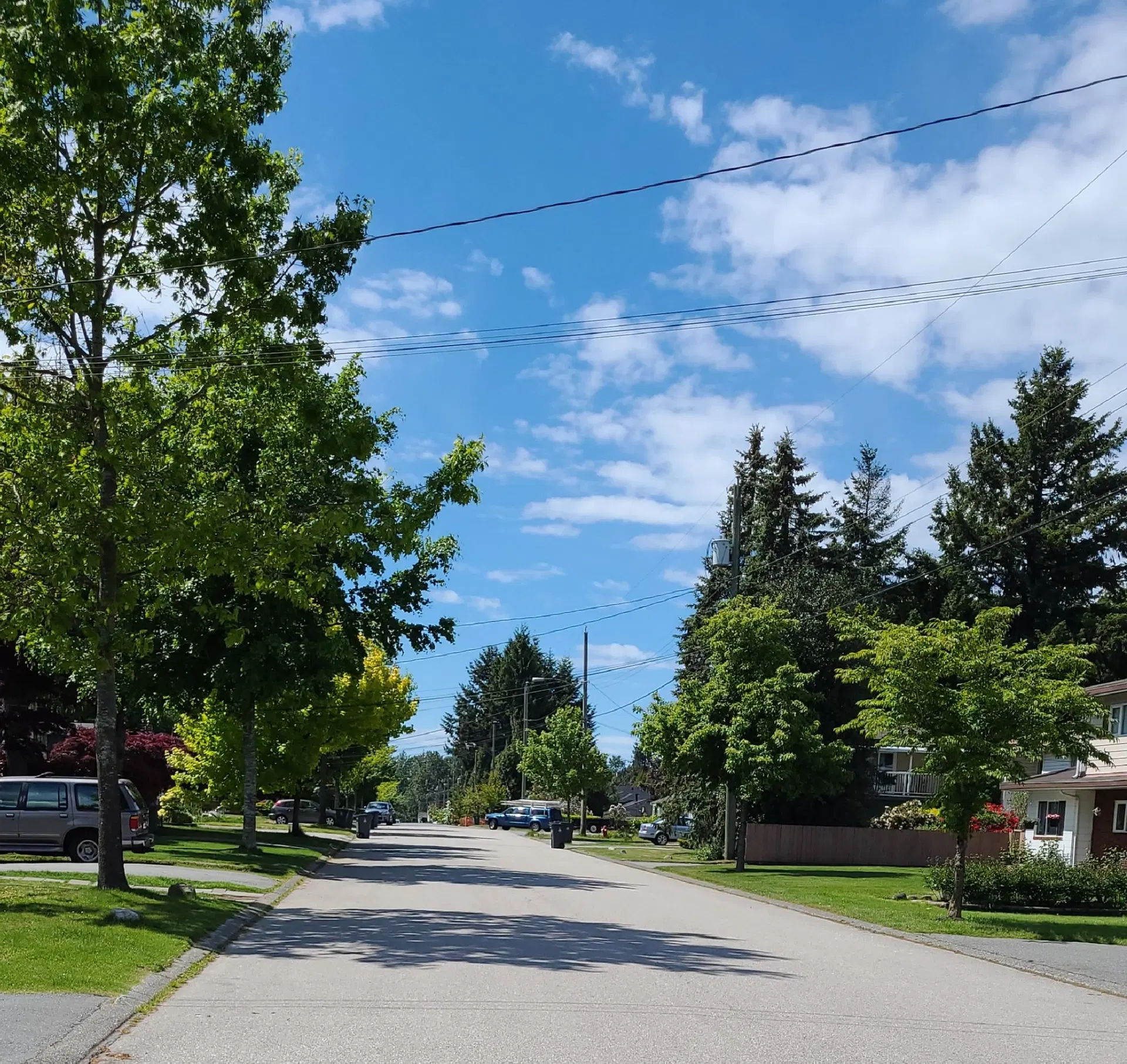 Photo 4 of 36 at 14654 106 Avenue