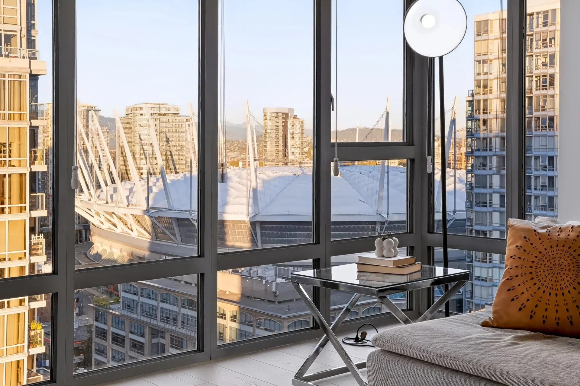 Photo 3 of 24 at #2506 – 950 Cambie Street