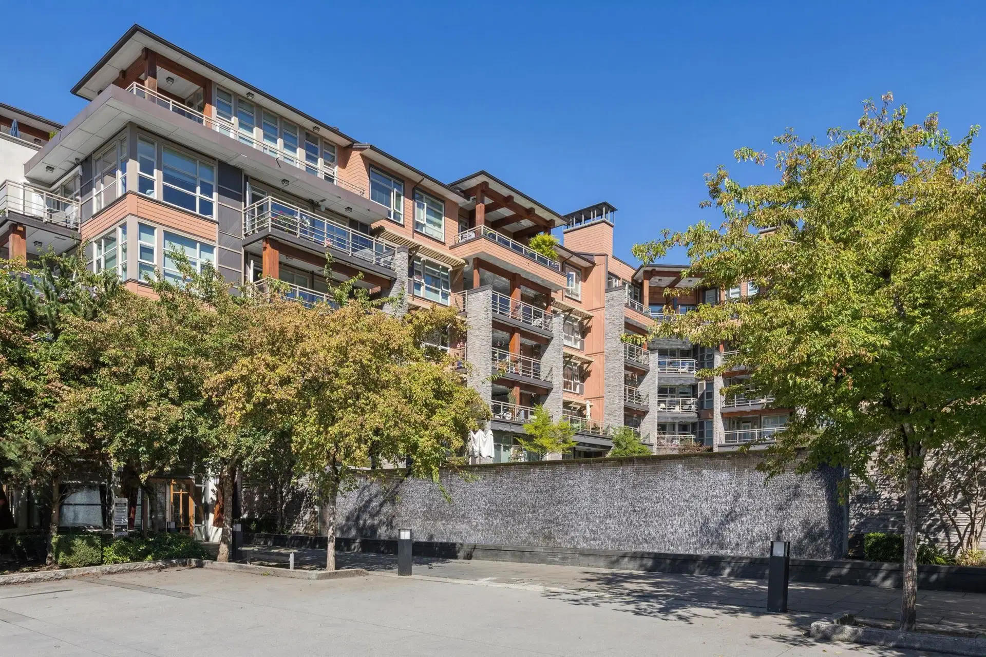 #507 – 3602 Aldercrest Drive