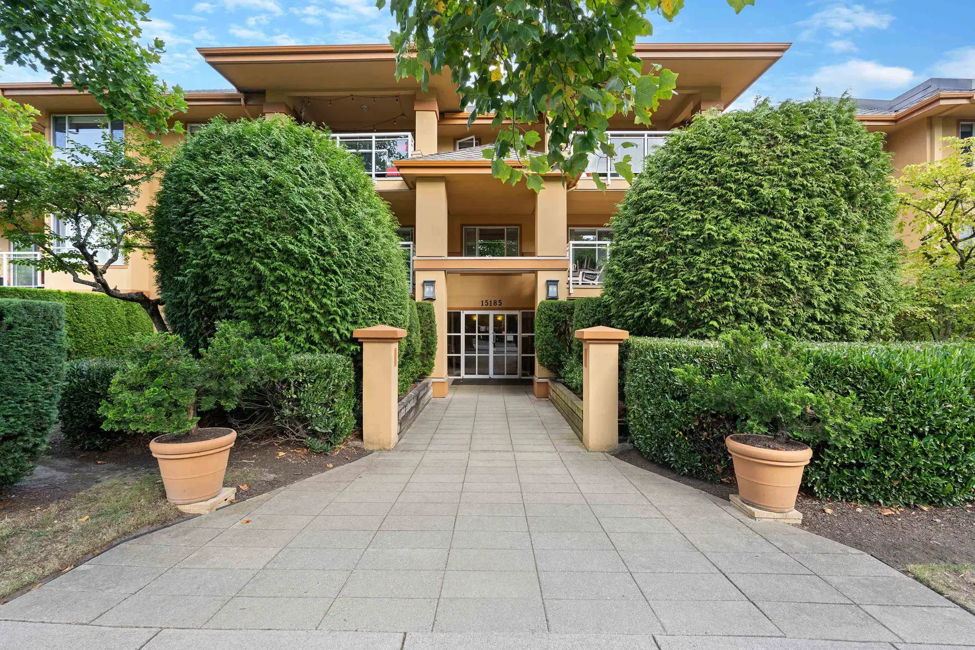 #305 – 15185 22nd Avenue