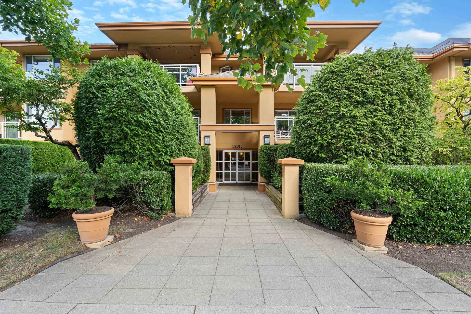 #305 – 15185 22nd Avenue
