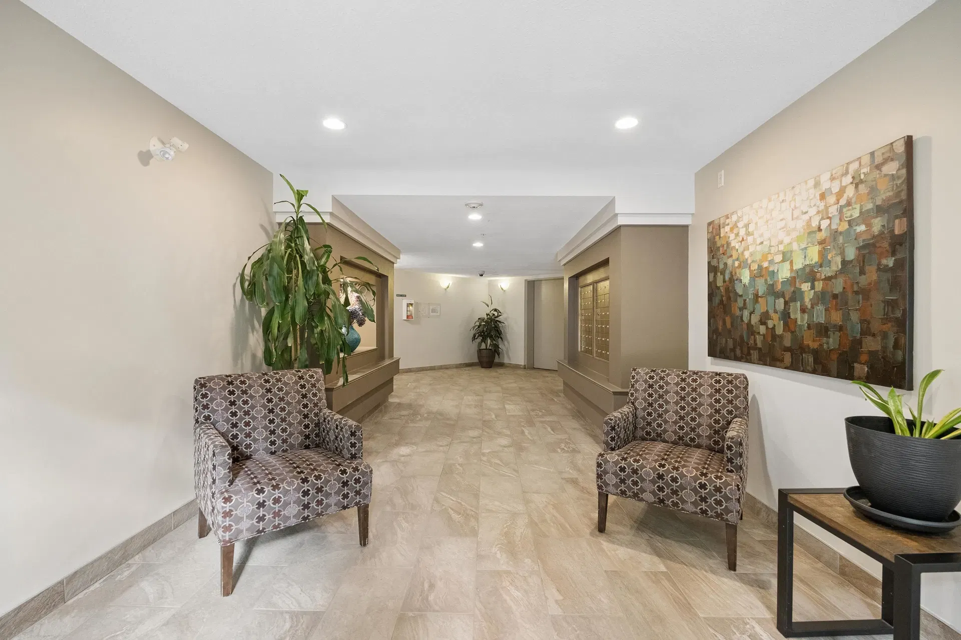 Photo 4 of 37 at #305 – 15185 22nd Avenue