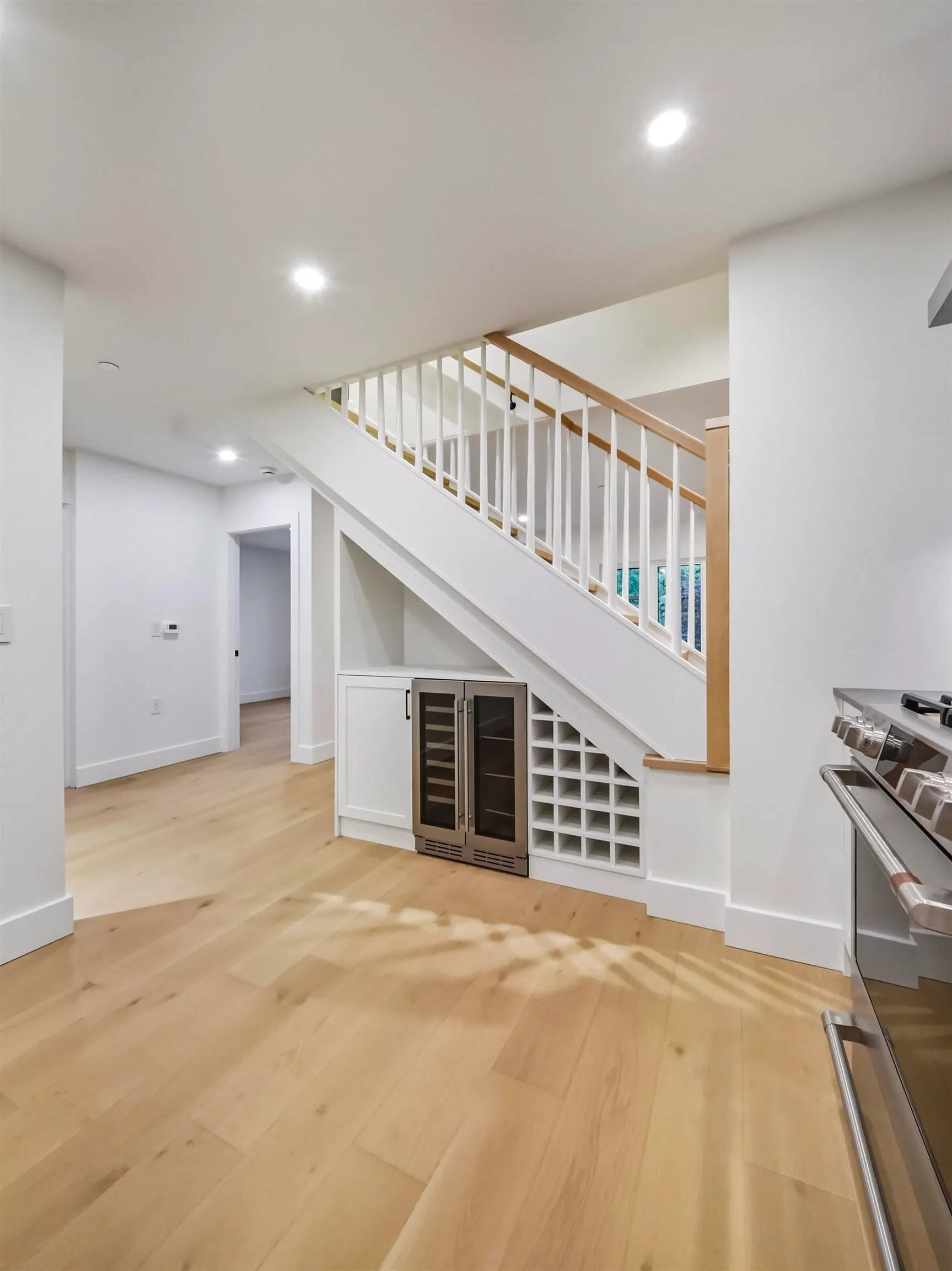 Photo 5 of 28 at #1 – 2339 Parker Street