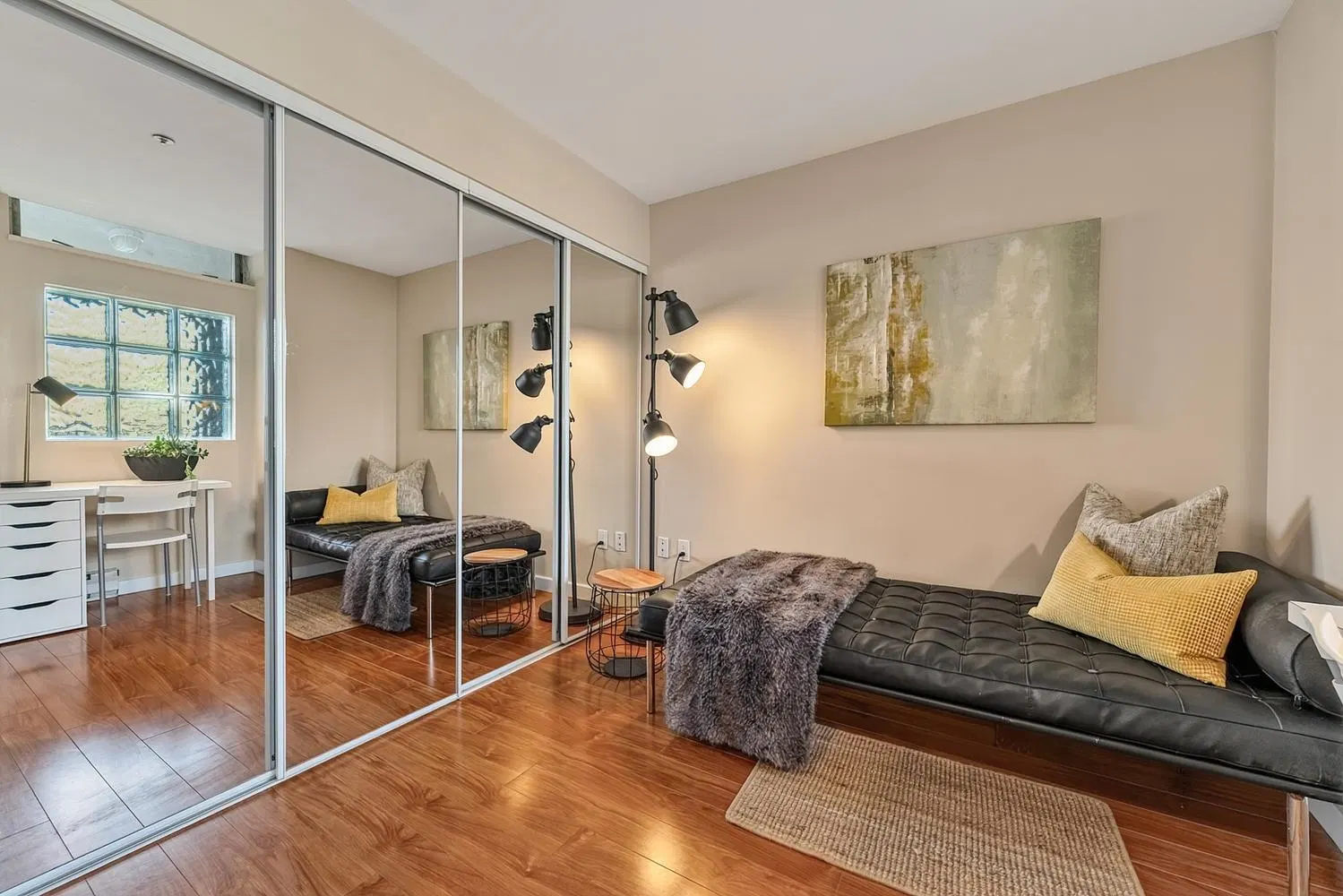 Photo 5 of 31 at #302 – 2020 E Kent Avenue
