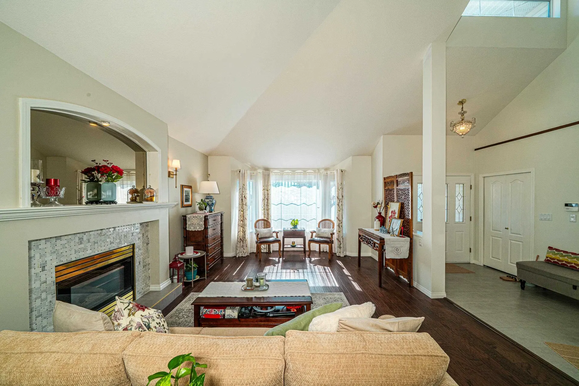 Photo 4 of 39 at 1577 Lodgepole Place