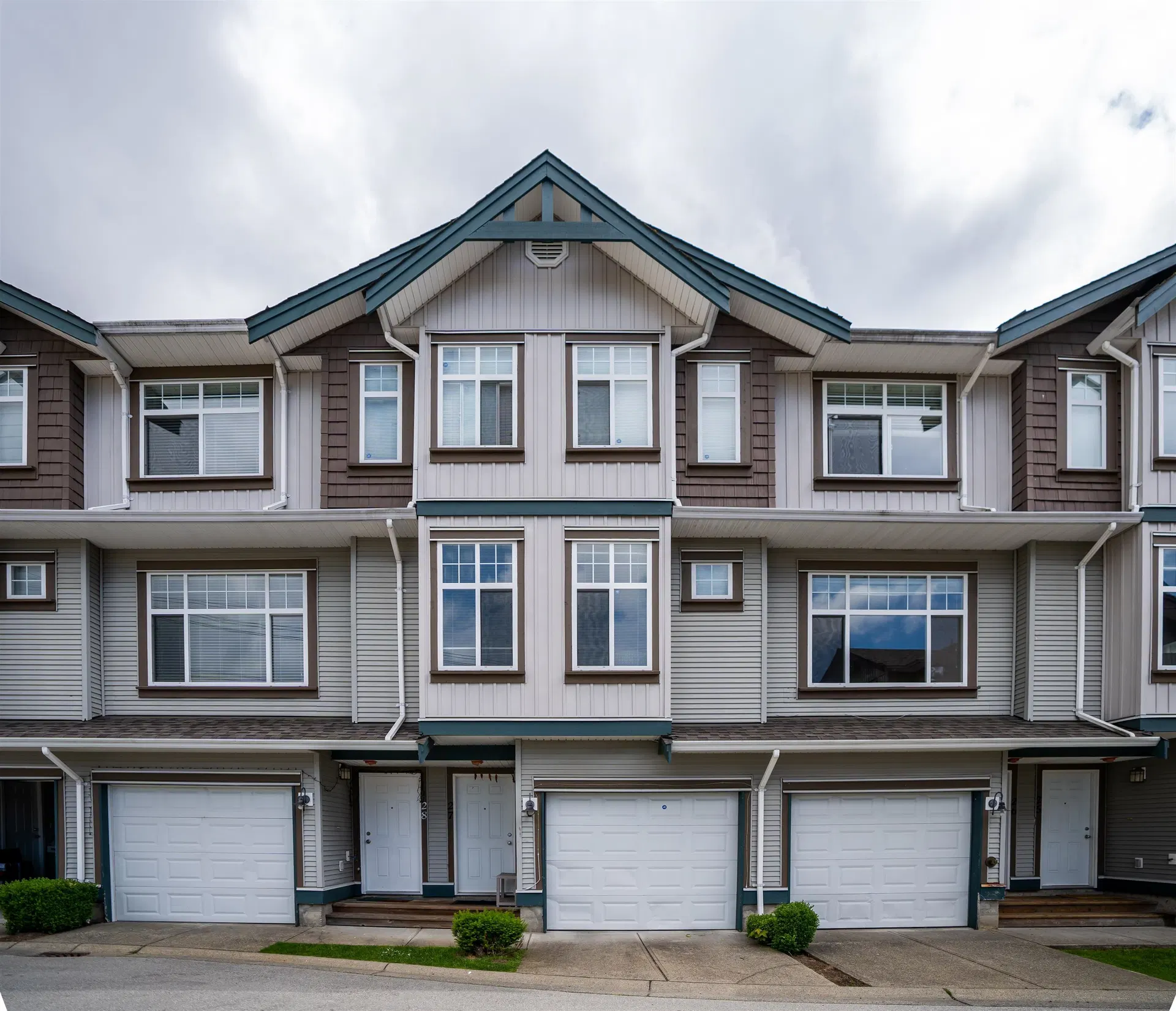 #27 – 12585 72 Avenue
