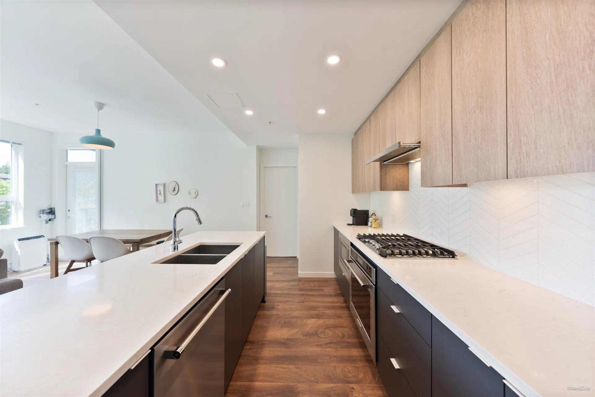 Photo 2 of 28 at #208 – 717 Breslay Street