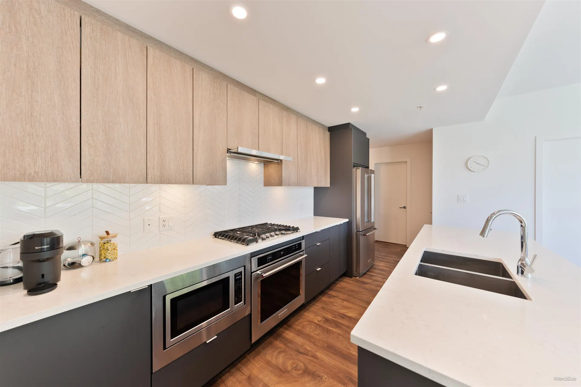 Photo 4 of 28 at #208 – 717 Breslay Street