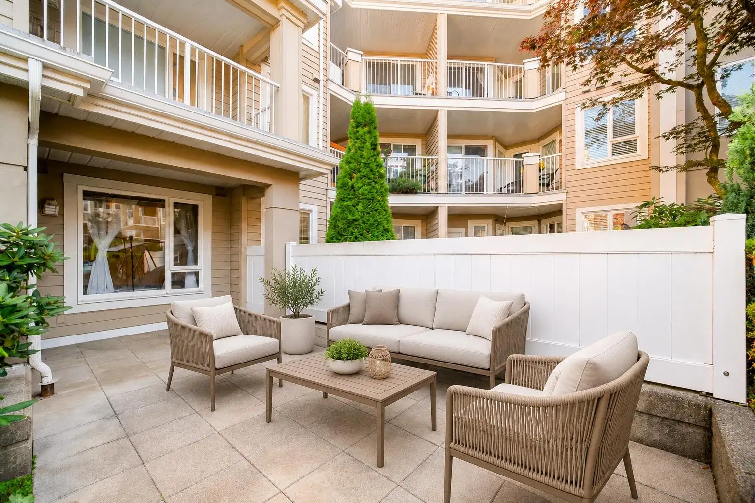 #102 – 5888 Dover Crescent