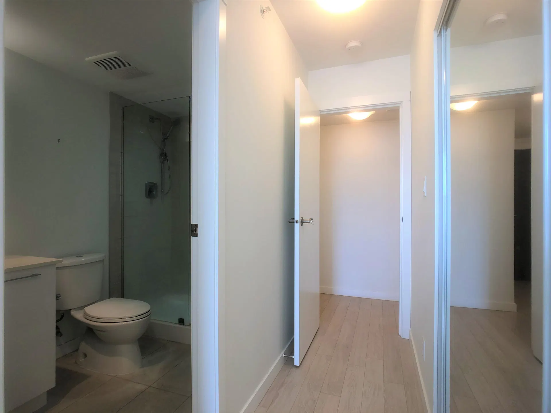 Photo 3 of 17 at #1107 – 7708 Alderbridge Way