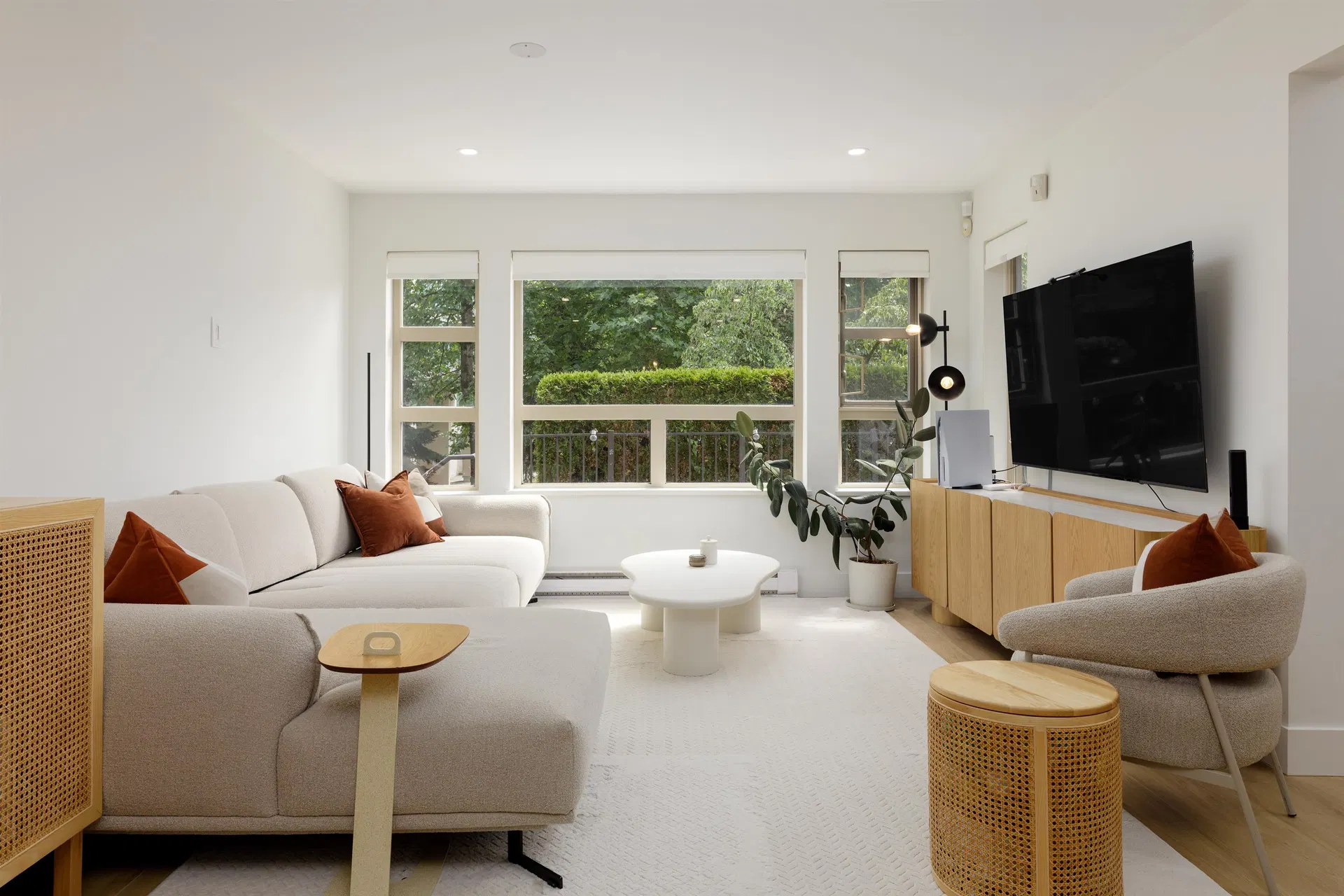 #3106 – 5119 Garden City Road